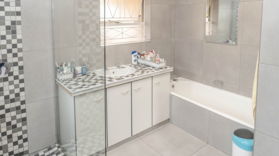 3 Bedroom Property for Sale in St Michaels Western Cape